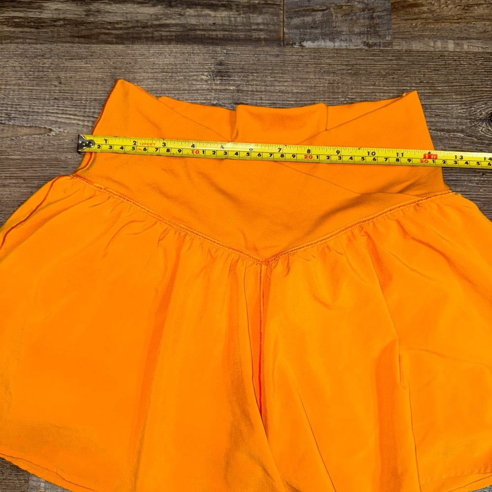 OFFLINE by Aerie Real Me Golden Yellow Athletic Skort Shorts Women’s M Flowy - Picture 4 of 5